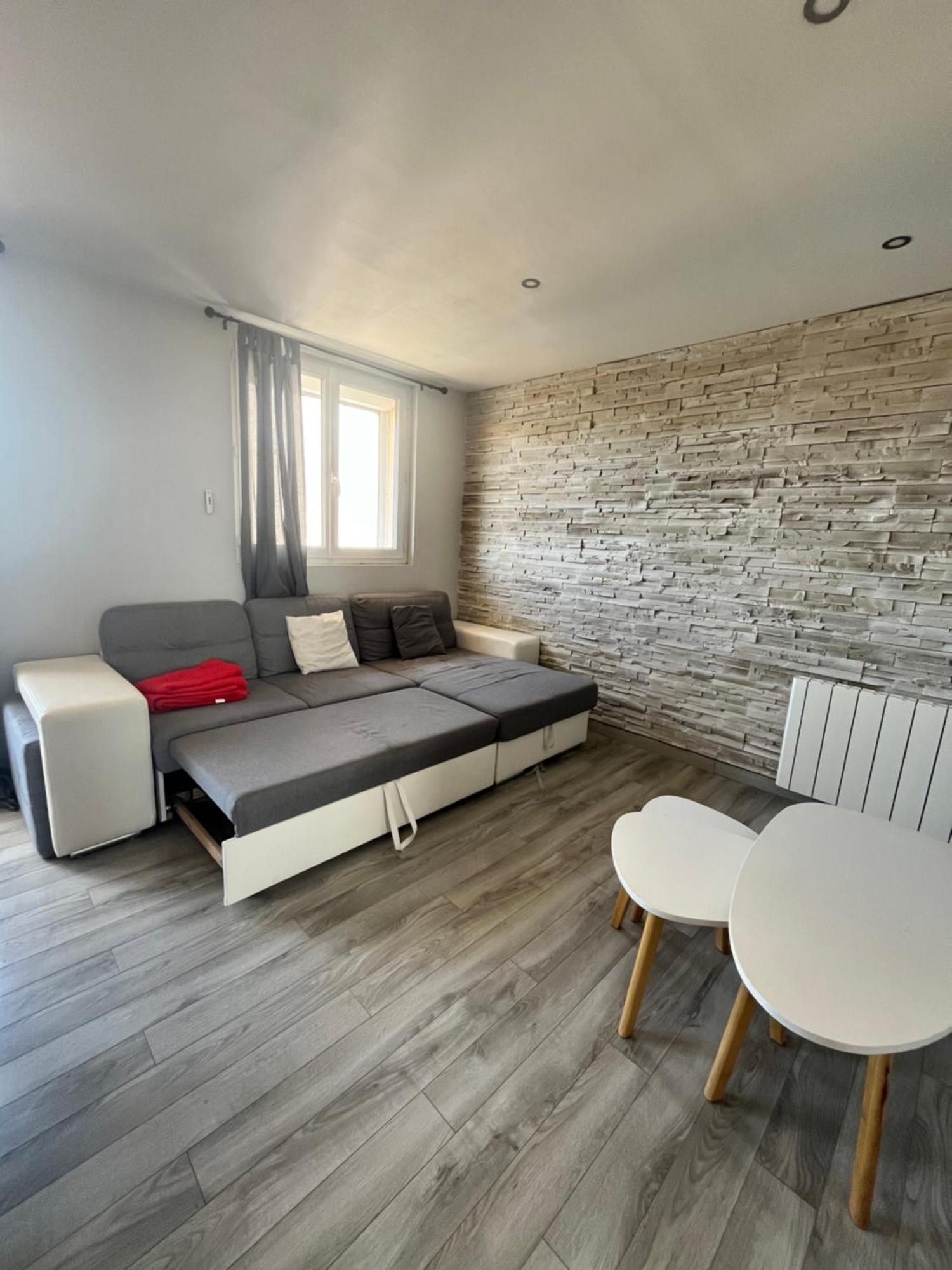 Appartement - Роанн Екстер'єр фото